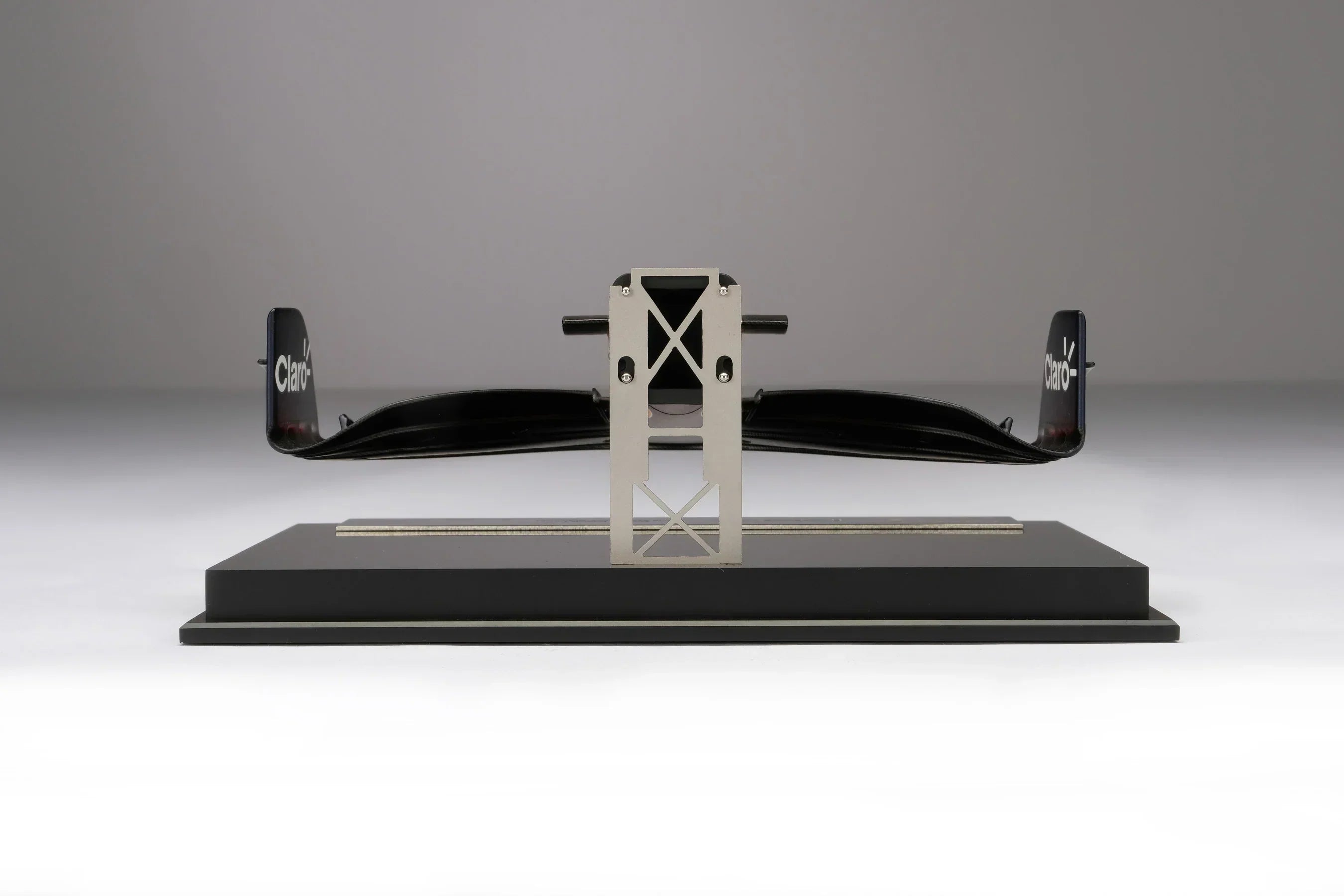 RB18 Front Wing 2022 Season Amalgam 1:12 Nosecone