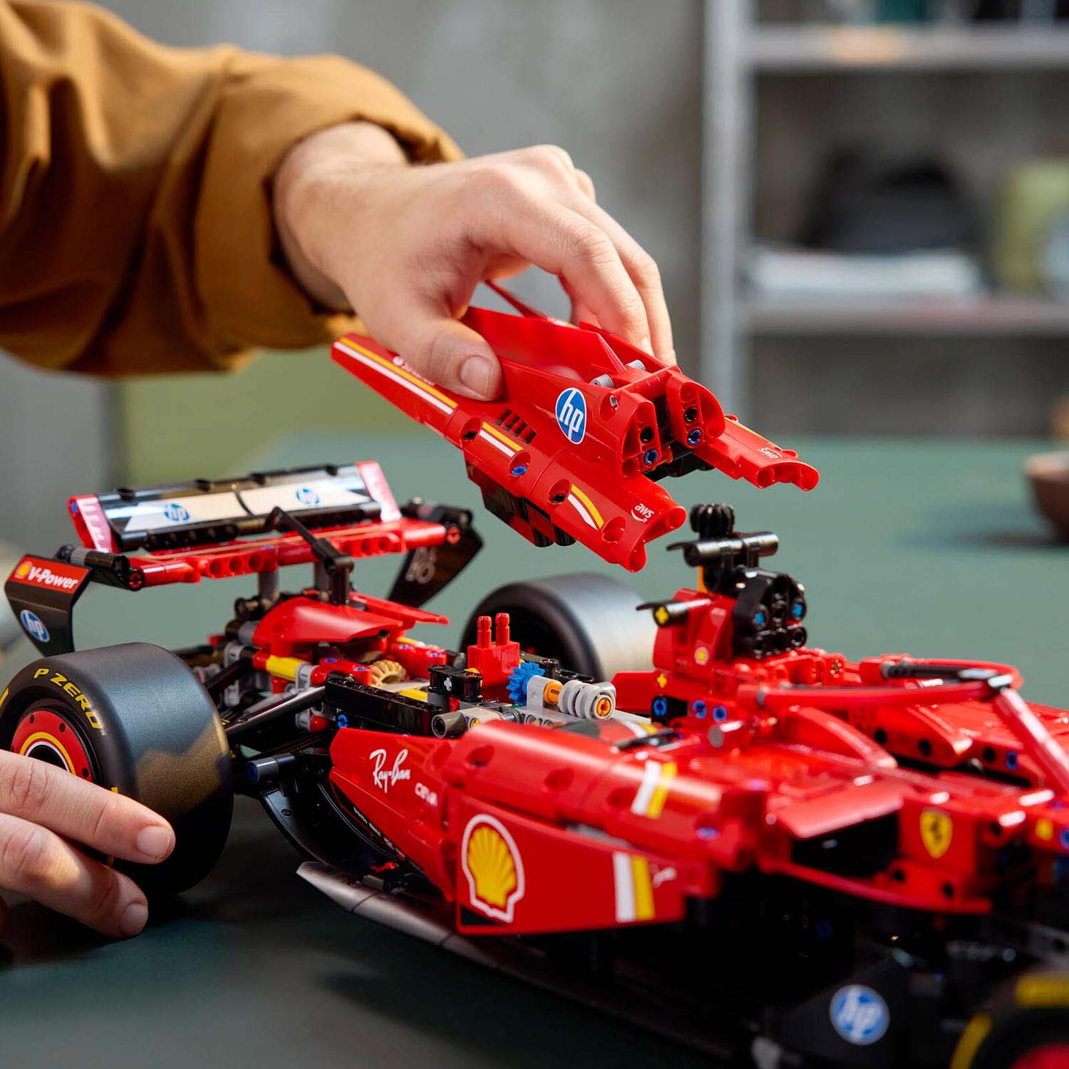 Ferrari F1 SF24 1:18 Technic Lego Car Model